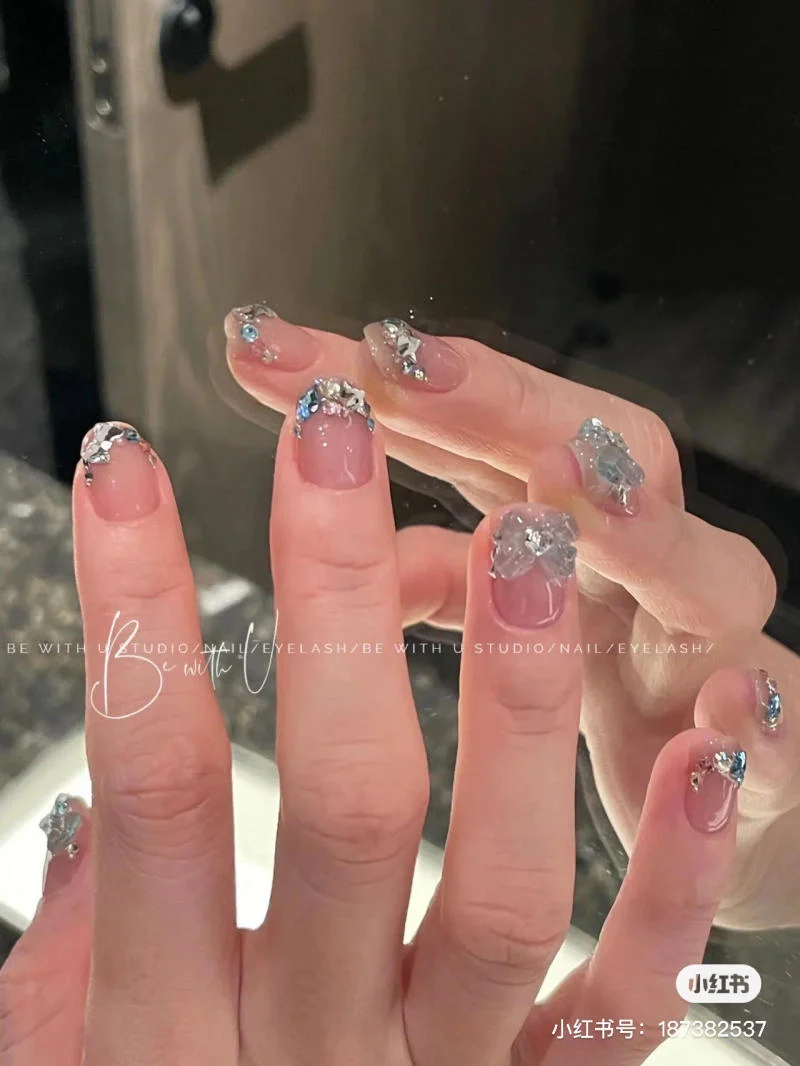 Những mẫu nail đẹp cho móng ngắn XINH siêu HOT cho nàng 2024