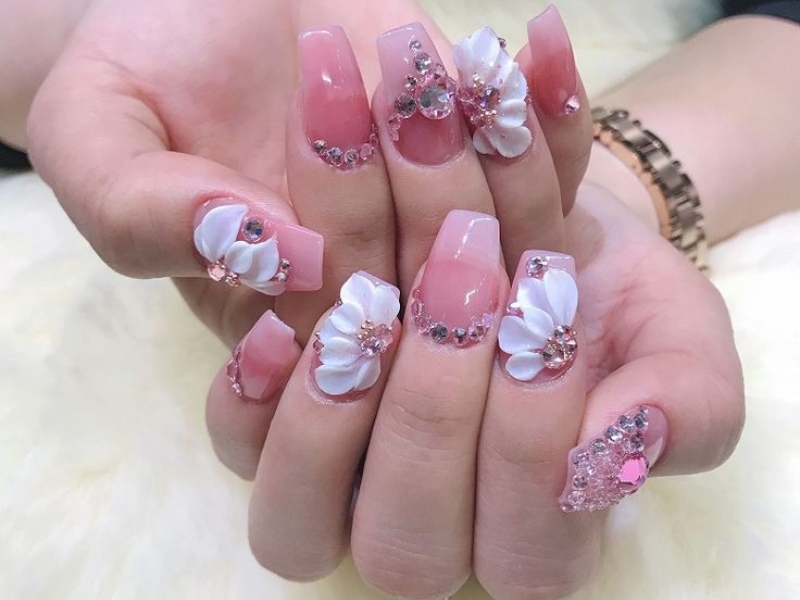 Những mẫu nail vẽ đơn giản đẹp và cực kỳ nổi bật