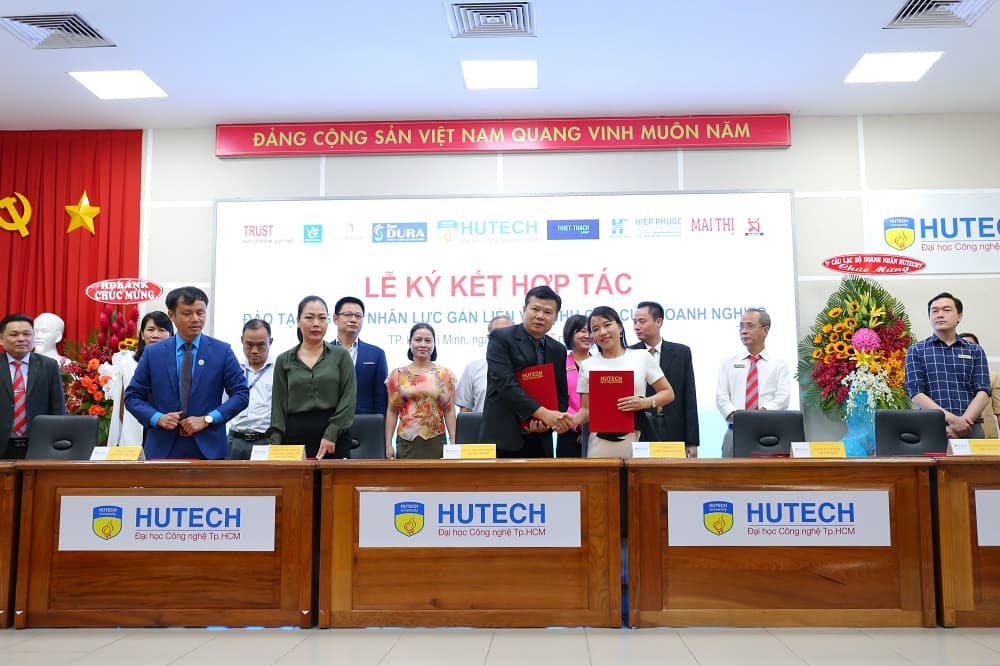 Học Phí Hutech Cập Nhật Mới Nhất Năm 2023