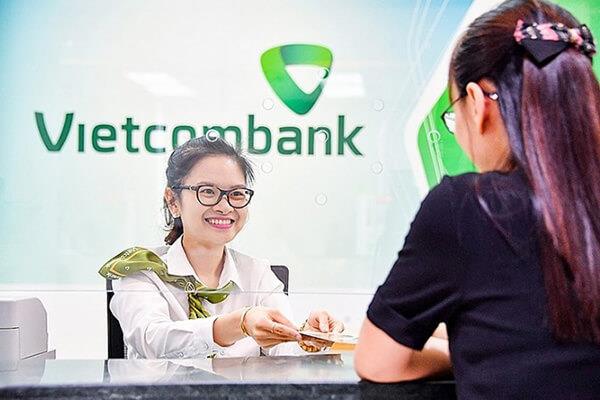 [Update 12/2024] Vay tiền Vietcombank online không thế chấp - Lãi chỉ từ 10,8%/năm