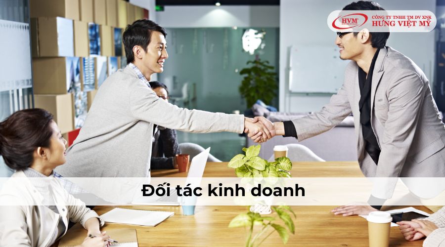 Đối tác là gì? Đối tác kinh doanh khác khách hàng như nào?