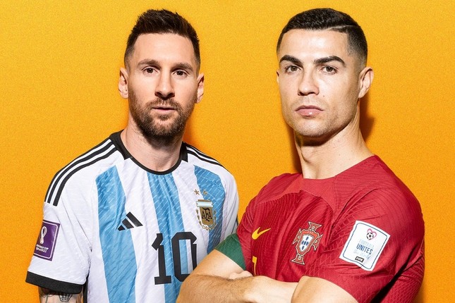 Tốp 100 cầu thủ xuất sắc nhất năm 2022: Messi bỏ xa Ronaldo 50 bậc