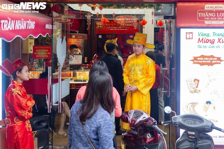 Ngày vía Thần Tài 2024 là ngày nào?